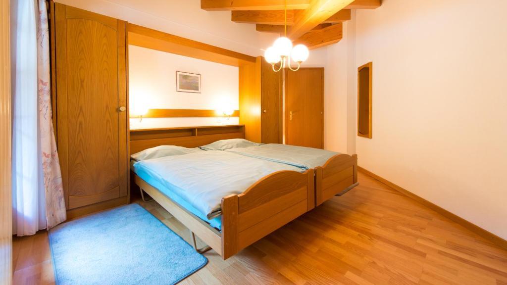 Haus Evita Saas-Grund Rum bild