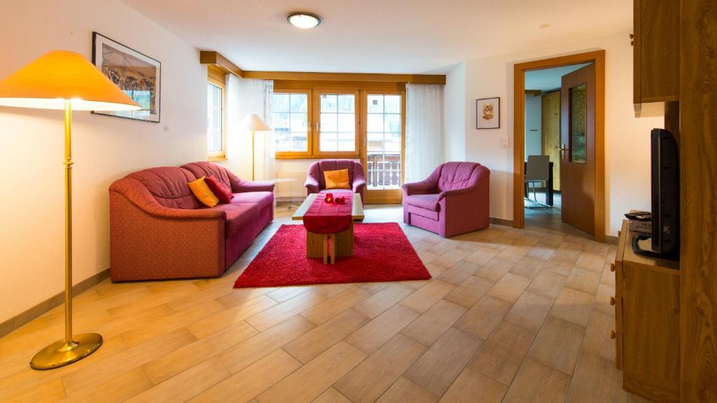 Haus Evita Saas-Grund Rum bild