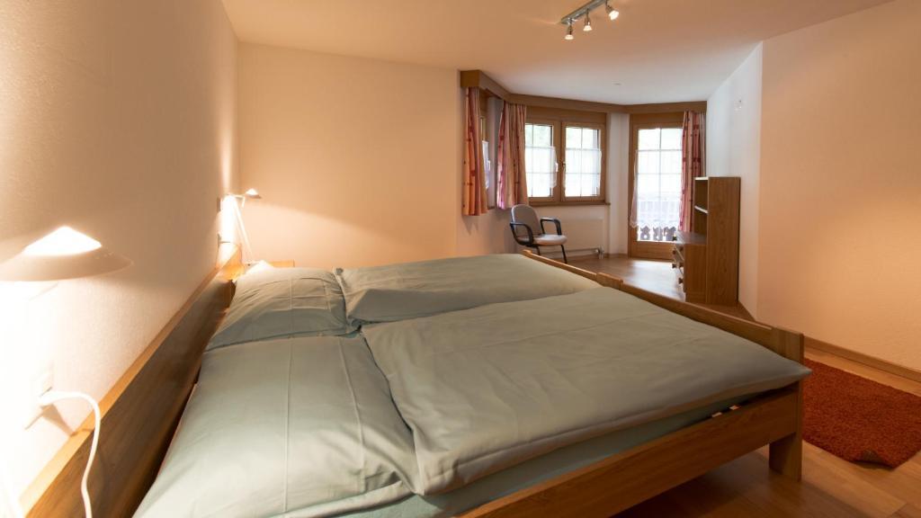 Haus Evita Saas-Grund Rum bild